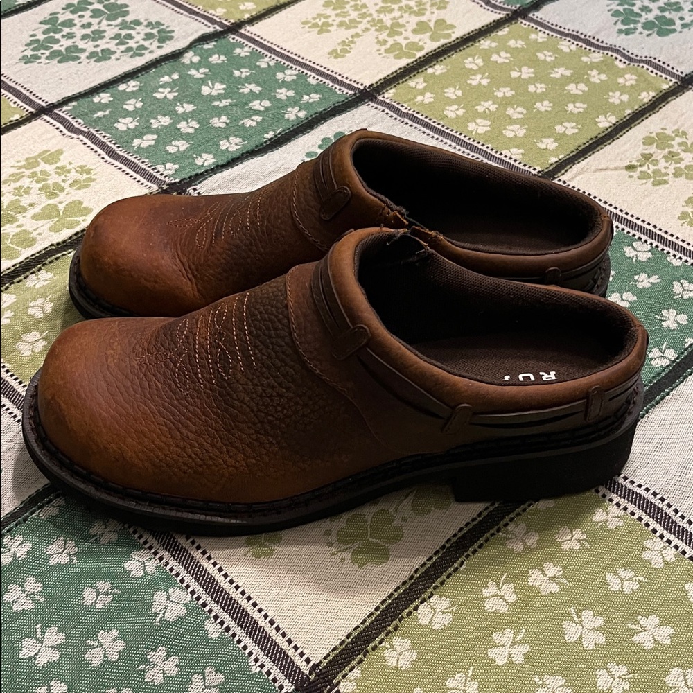 Women’s Roper Crazy Horse Laces mules 8
Round toes. Like new. - Picture 3 of 16